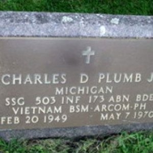 C. Plumb (grave)