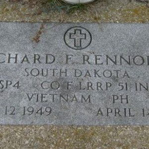 R. Rennolet (grave)