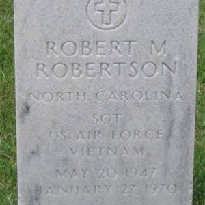 R. Robertson (grave)