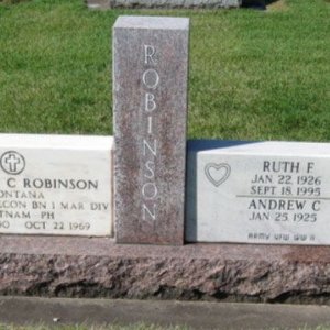 T. Robinson (grave)