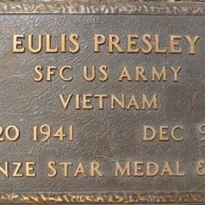E. Presley (grave)