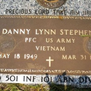 D. Stephens (grave)