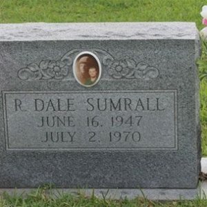 R. Sumrall (grave)