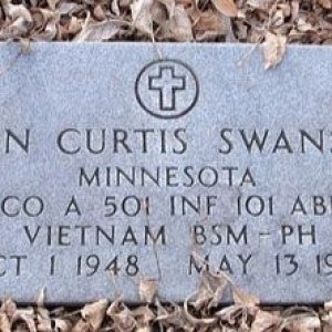 L. Swanson (grave)