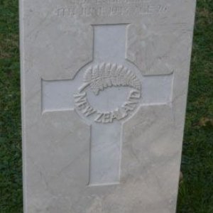 F. Lindstrom (grave)