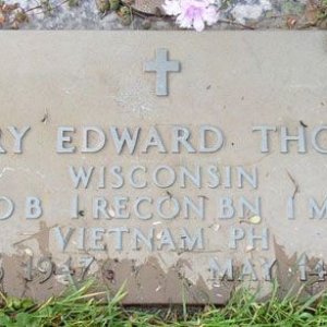 L. Thomas (grave)
