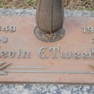K. Tweedle (grave)