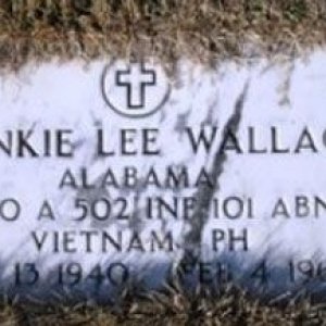 F. Wallace (grave)