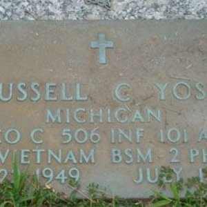 R. Yost (grave)