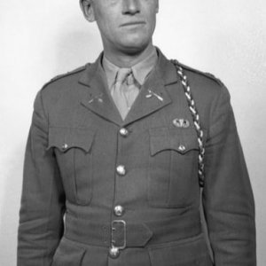 unknown Canadian officer