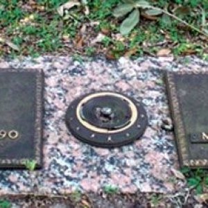 Angus M. Bush (grave)