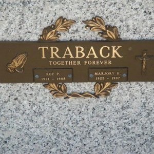 Roy P. Traback (grave)
