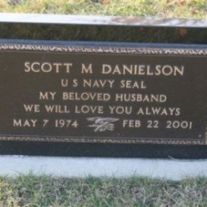 S. Danielson (grave)