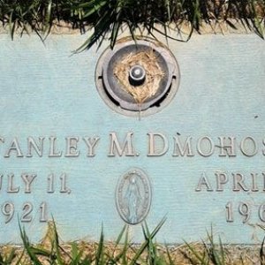 Stanley M. Dmohoski (grave)