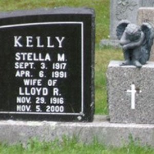 Lloyd R. Kelly (grave)