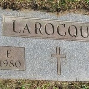 David E. LaRocque (grave)