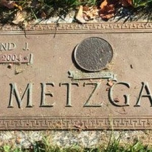 Raymond J. Metzgar (grave)