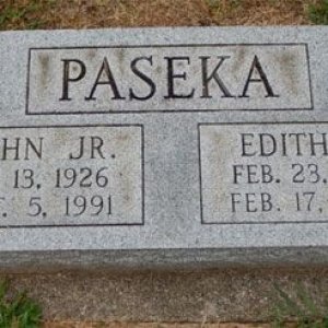 John Paseka,Jr (grave)