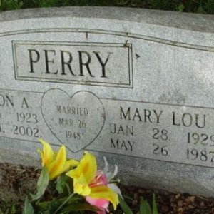 Lyndon A. Perry (grave)