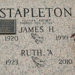 James H. Stapleton (grave)