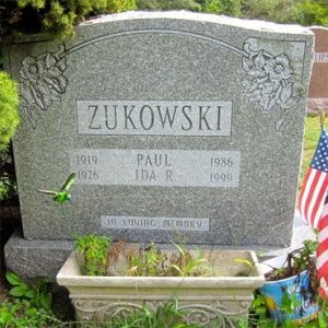 Paul Zukowski (grave)