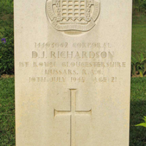 D. Richardson (grave)