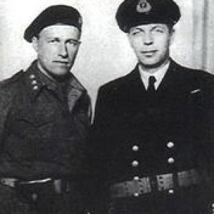 Harald Risnes (left)