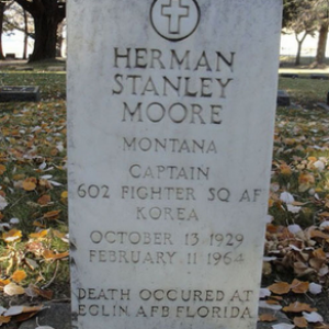 H. Moore (grave)