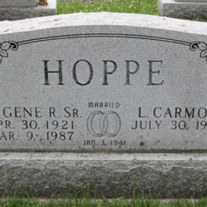 Eugene R. Hoppe (grave)