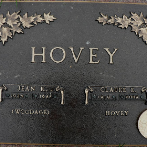 Claude E. Hovey (grave)