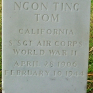 N. Tom (grave)