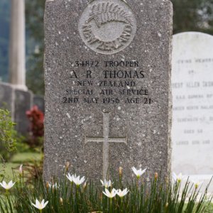 A.R. Thomas (Grave)