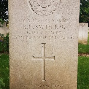 R. Smith (Grave)