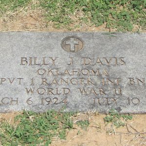 B. Davis (Grave)