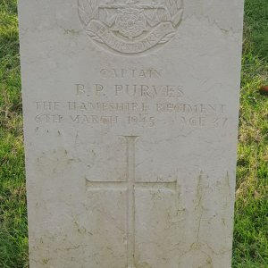 B. Purves (Grave)