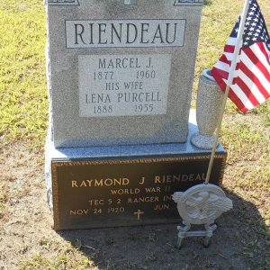 R. Riendeau (Grave)