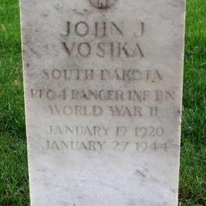 J. Vosika (Grave)