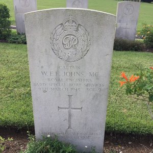 W. Johns (Grave)