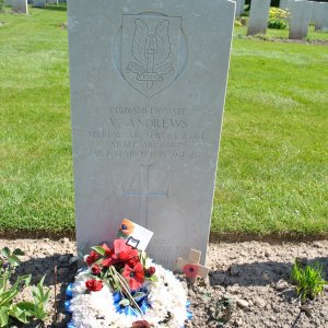 V. Andrews (Grave)