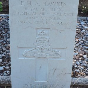 E. Hawkes (Grave)