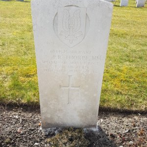 P. Thorpe (Grave)