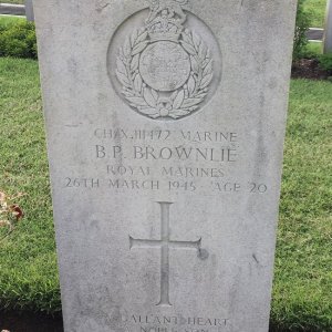 B. Brownlie (Grave)