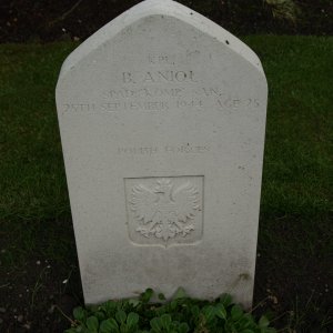B. Aniol (Grave)
