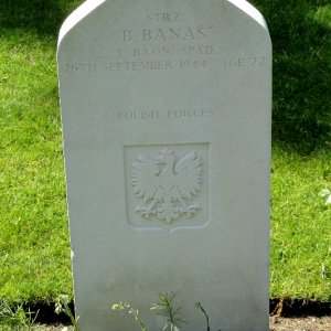 B. Banas (Grave)
