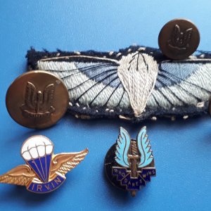 Gordon Stringer (Badge, Buttons & Lapel Pin)