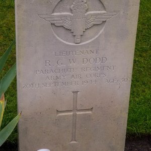 R. Dodd (Grave)