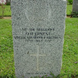 O. Ernst (Grave)