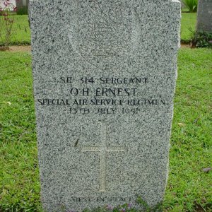 O. Ernst (Grave)
