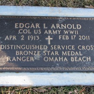 E. Arnold (Grave)