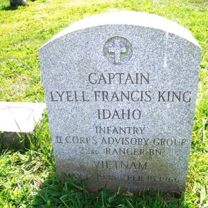 L. King (Grave)